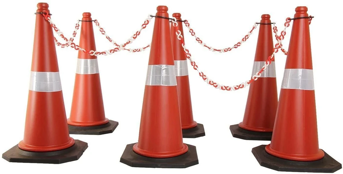 Ladwa Road Traffic Cone, Pack of 6 cones 750mm, with 6 mtr chain + 6 hooks