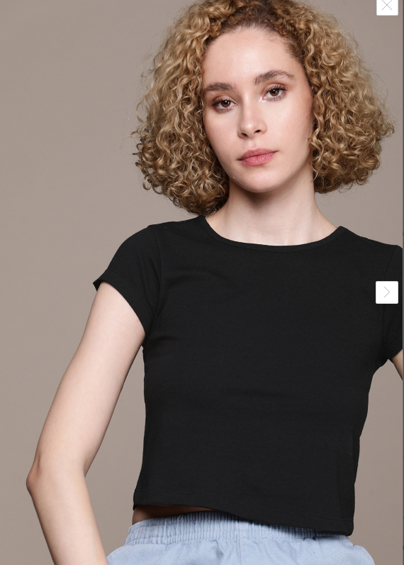 The Roadster Life Co. Solid Crop T-shirt